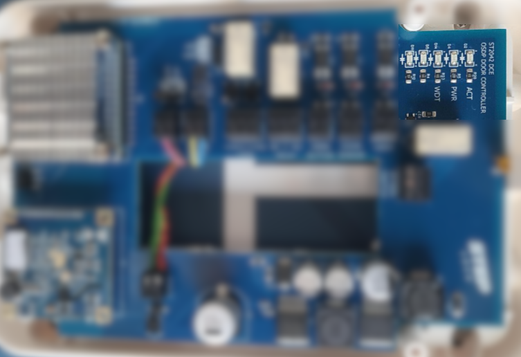 ST2042-DCE kretskort LED indikeringar.png